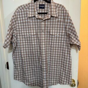 Wrangler Men's Tan and White Plaid Button Down Shirt